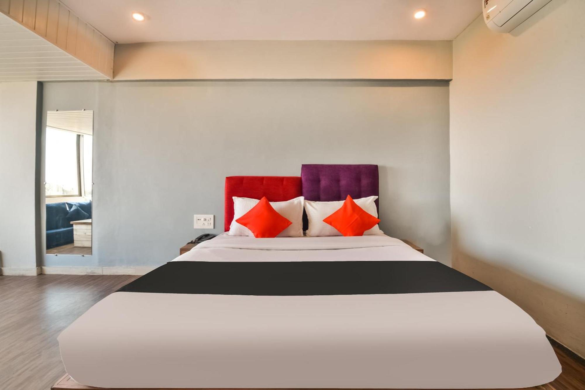 Capital O Amit Palace Bhilwara Exterior photo